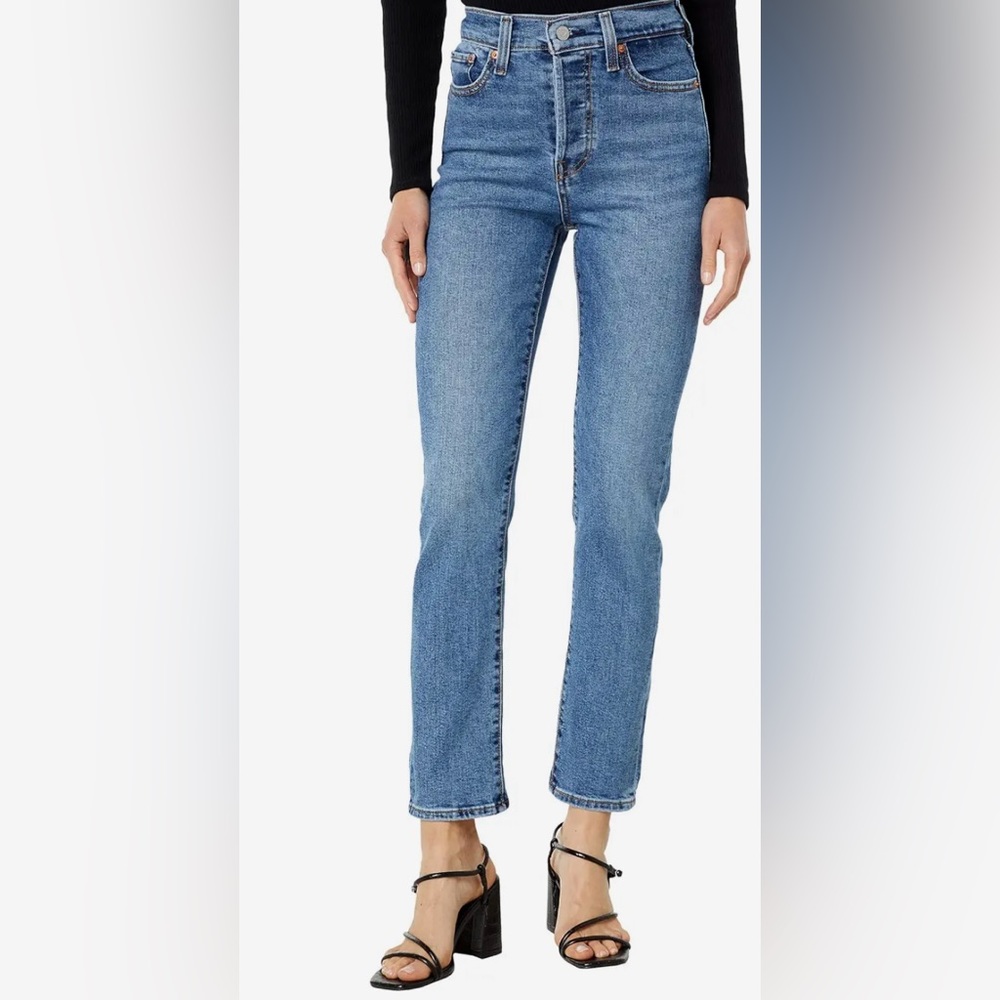 Levi’s Wedgie Straight Size 27 LIKE NEW